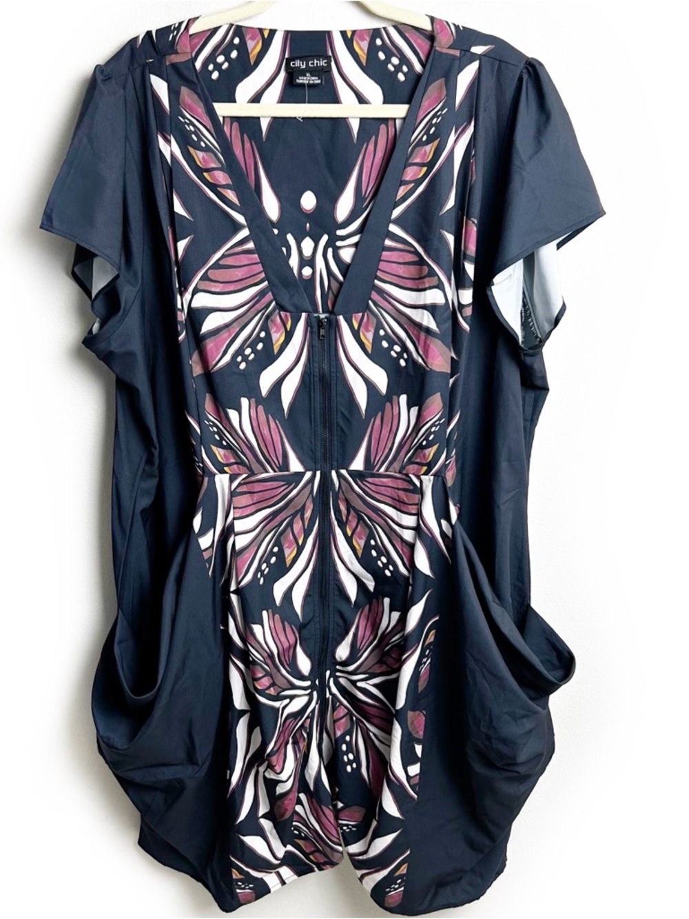 City Chic Women's Nadia zip plus tunic dress size: XL/22 - Picture 2 of 13